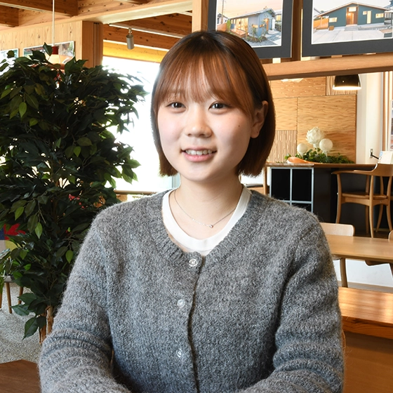 荒平 朱里